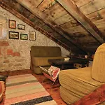 Holiday home Bb Vi *