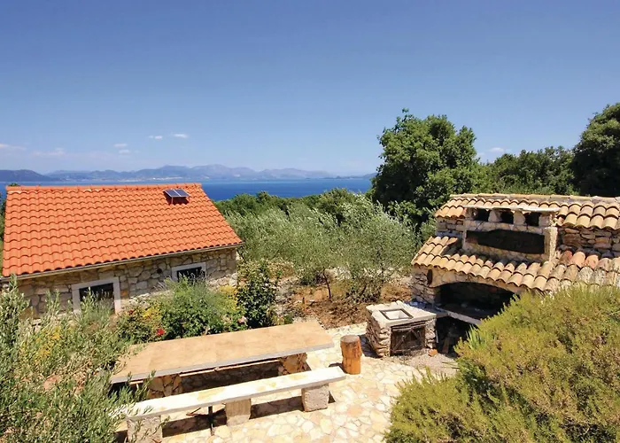 بيت للعطل Bb Vi *